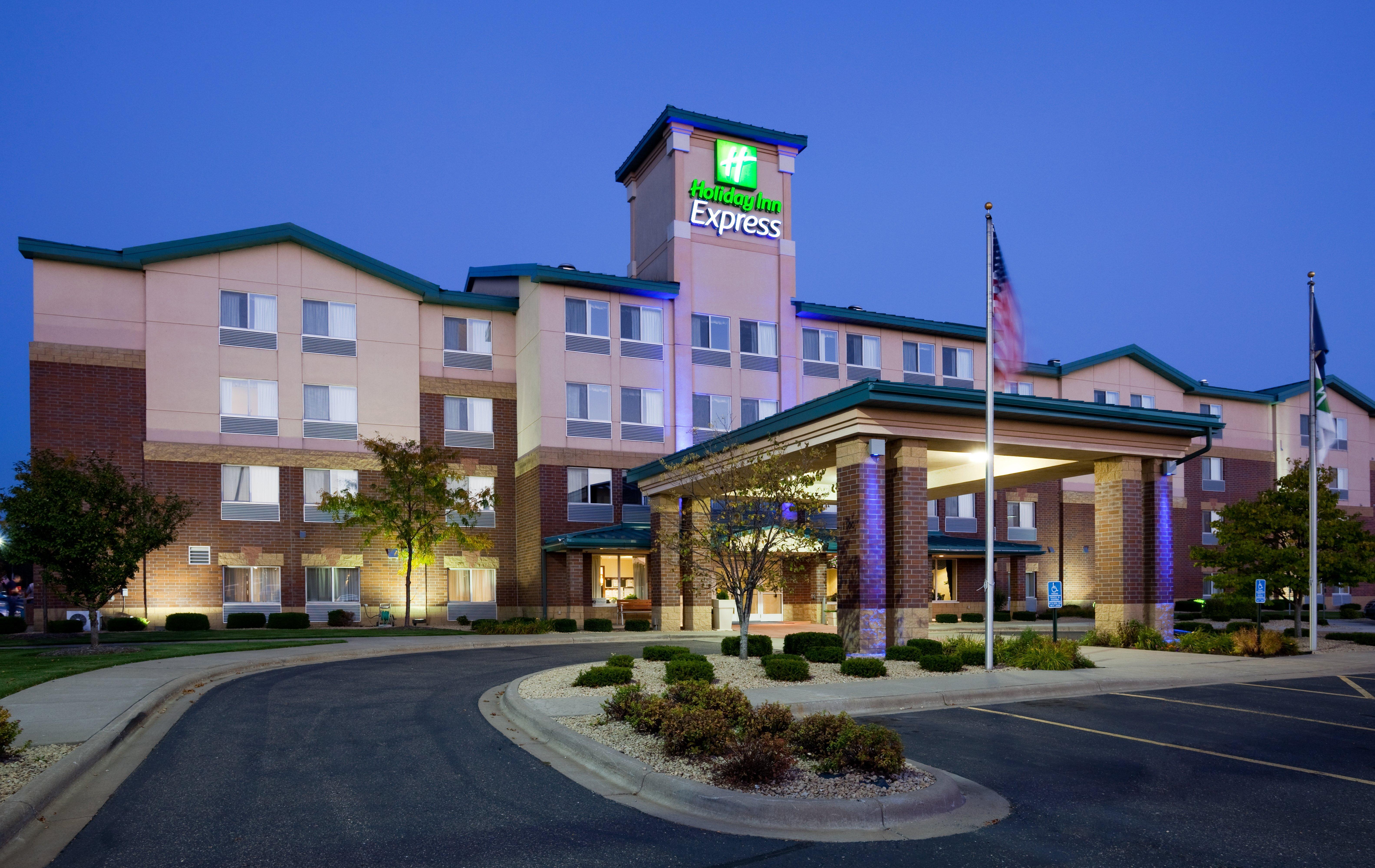 Holiday Inn Express Hotel & Suites-St. Paul By Ihg Vadnais Heights Eksteriør bilde