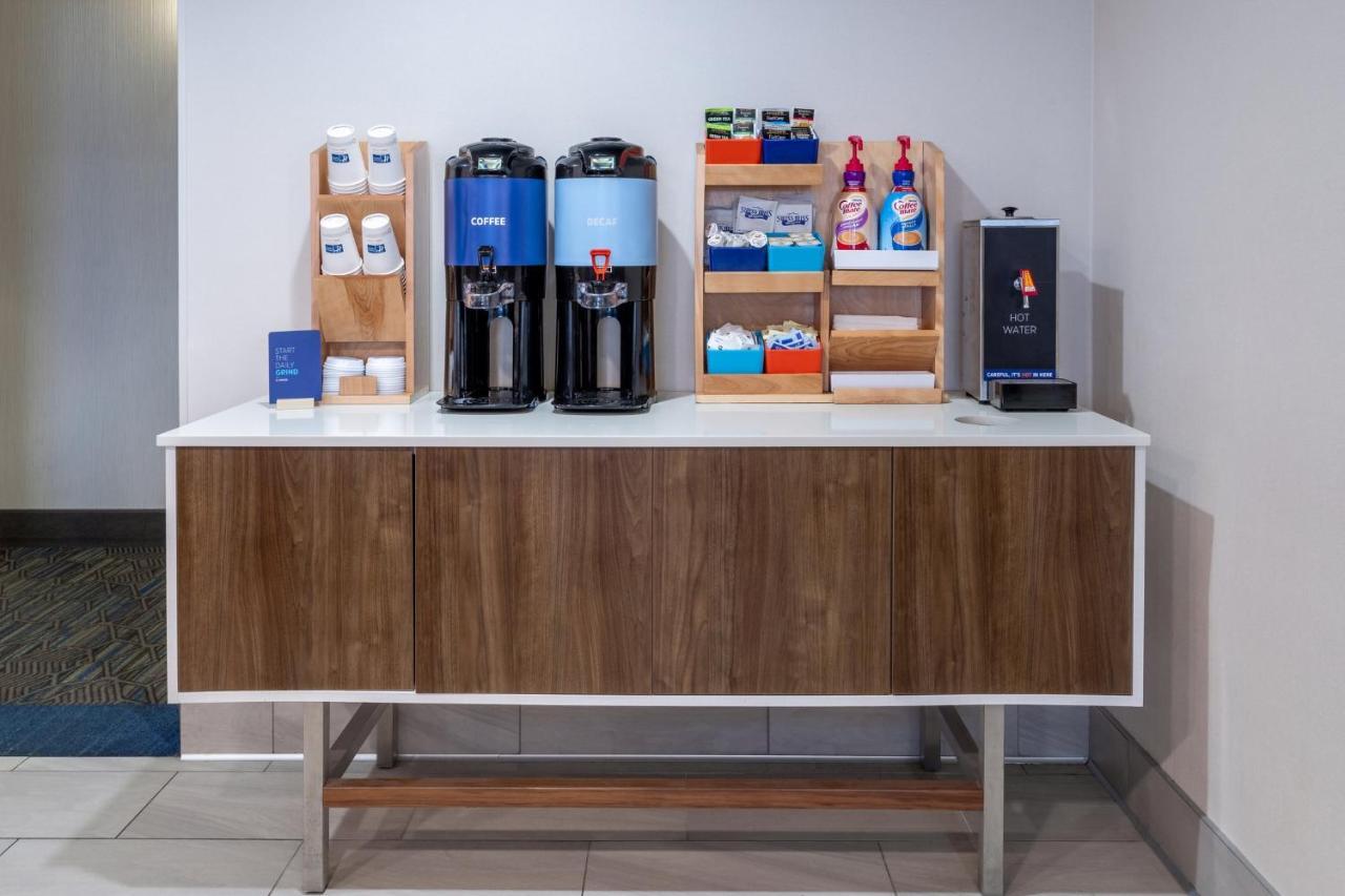Holiday Inn Express Hotel & Suites-St. Paul By Ihg Vadnais Heights Eksteriør bilde