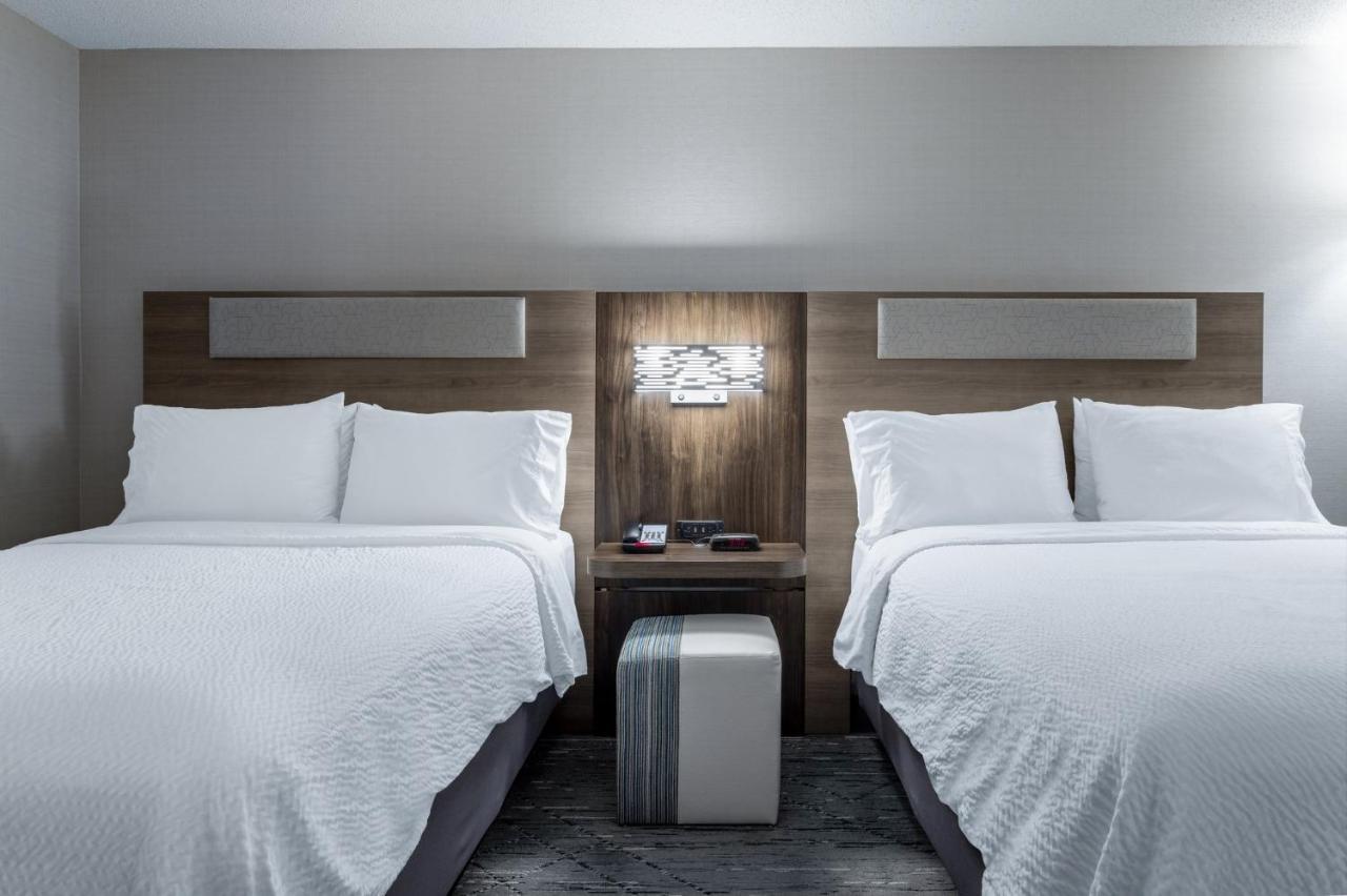 Holiday Inn Express Hotel & Suites-St. Paul By Ihg Vadnais Heights Eksteriør bilde